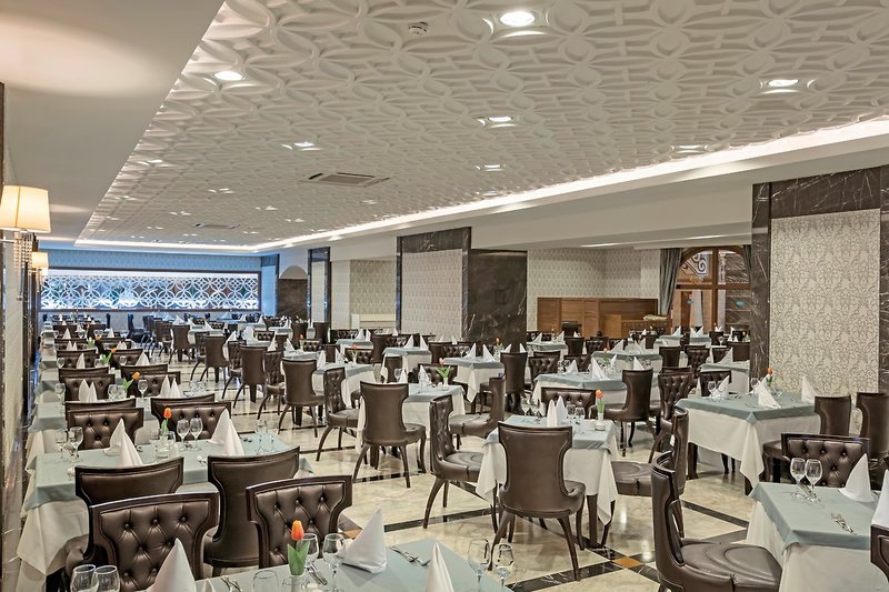 Royal Holiday Palace 25