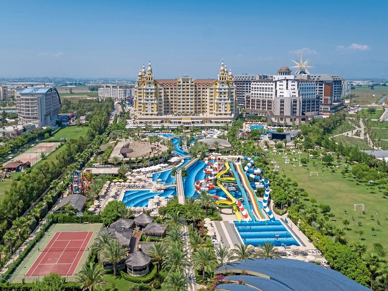 Royal Holiday Palace 32