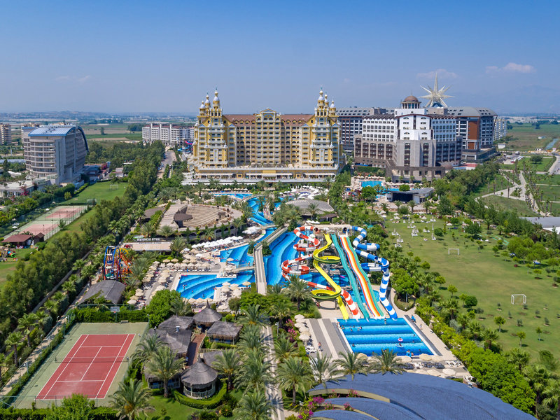 Royal Holiday Palace 1