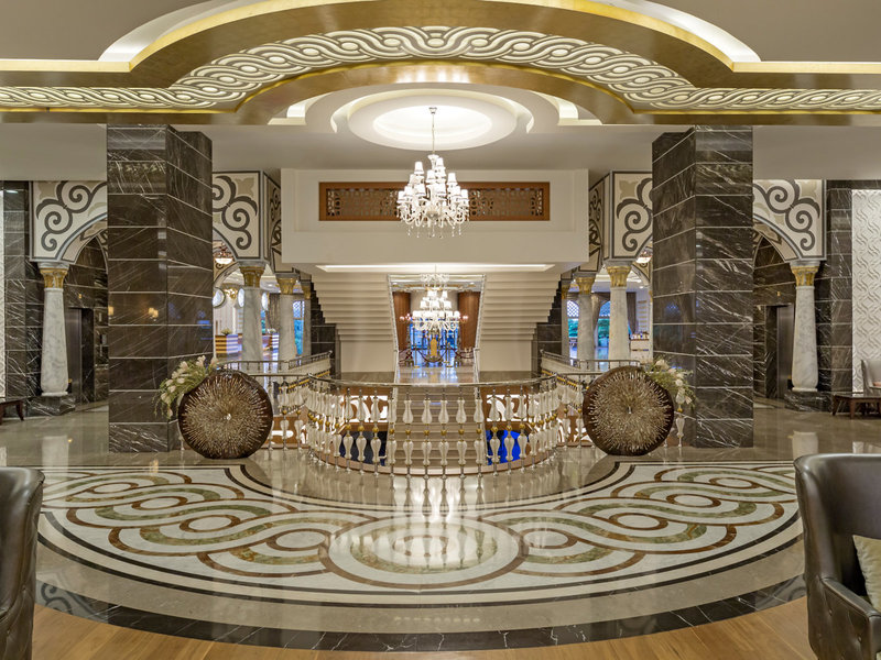 Royal Holiday Palace 17