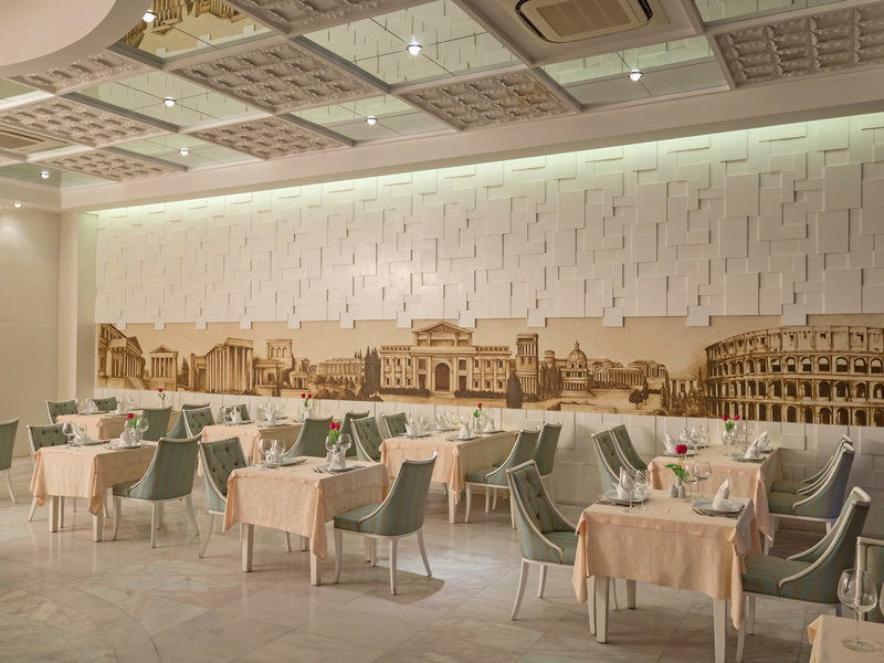 Royal Holiday Palace 28