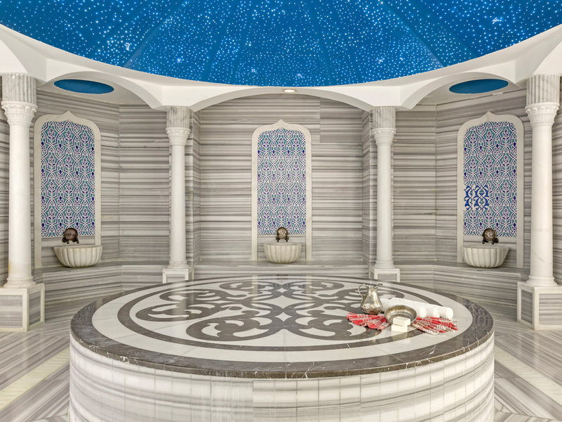 Royal Holiday Palace 43