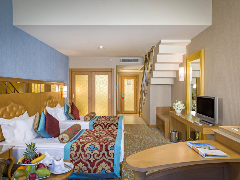 Royal Holiday Palace 49