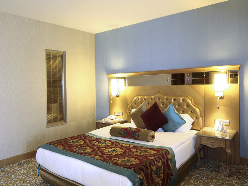 Royal Holiday Palace 50