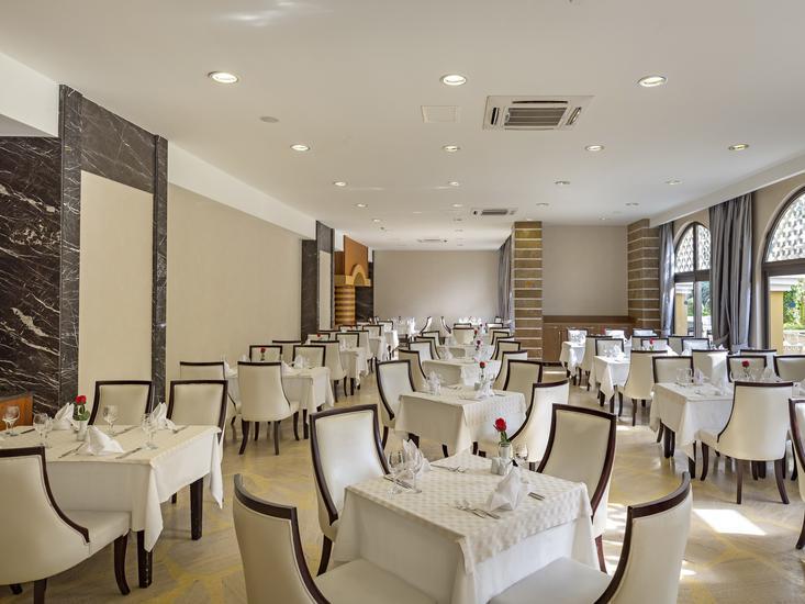 Royal Holiday Palace 4 - Restaurant