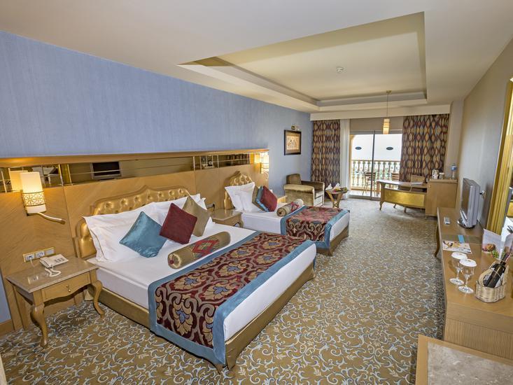 Royal Holiday Palace 5 - Room Example