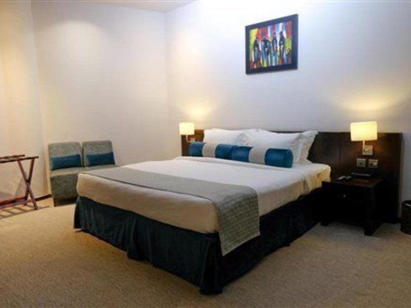 Signature Hotel Apartments & Spa Marina 33