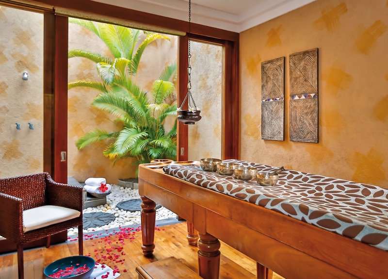The Oberoi Mauritius 22 - Bathroom Example