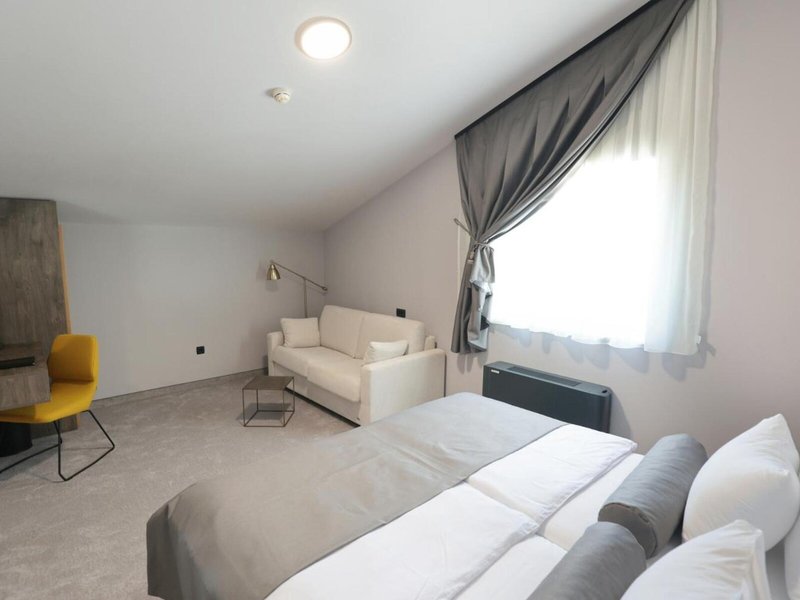 Hotel Milenij 32