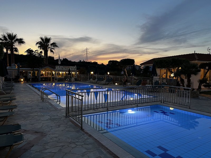 Nikolas Villas Apartments 6