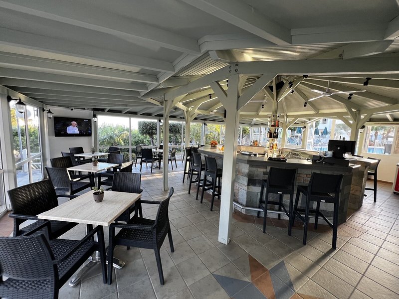Nikolas Villas Apartments 22