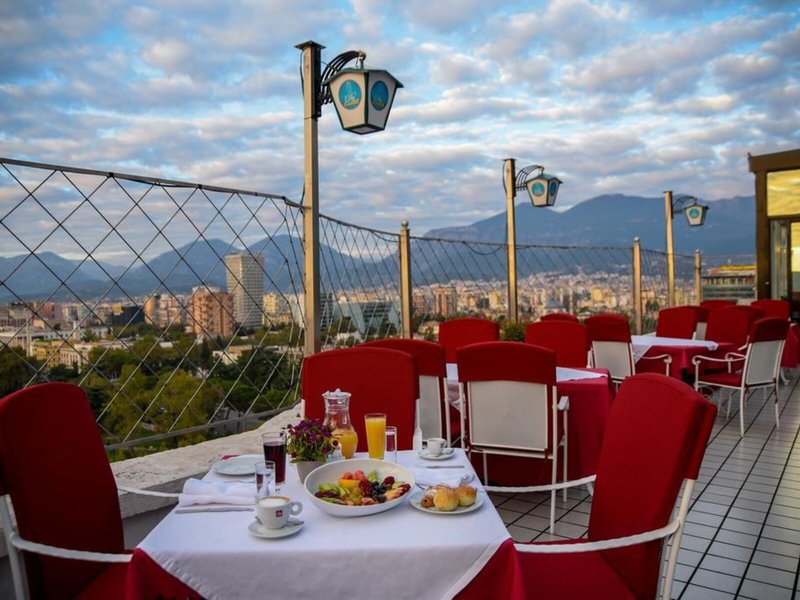 Sky Hotel 11