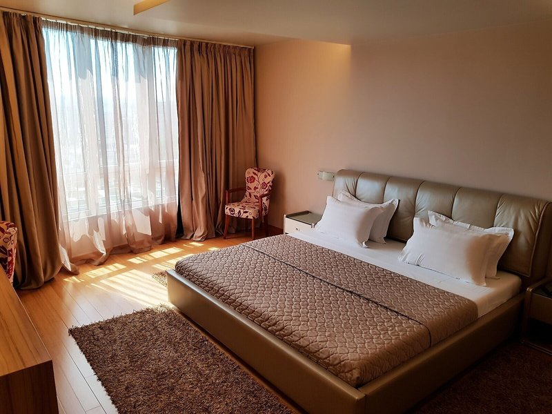 Sky Hotel 20