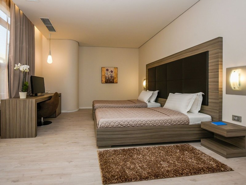 Sky Hotel 46