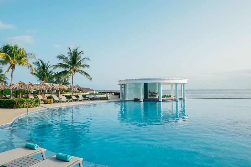 Iberostar Rose Hall Suites 1