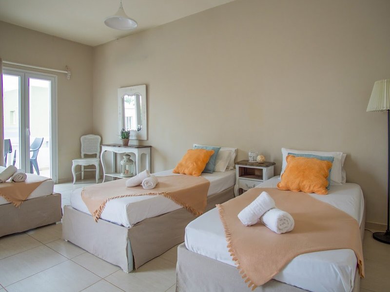 Golden Sun 30 - Room Example