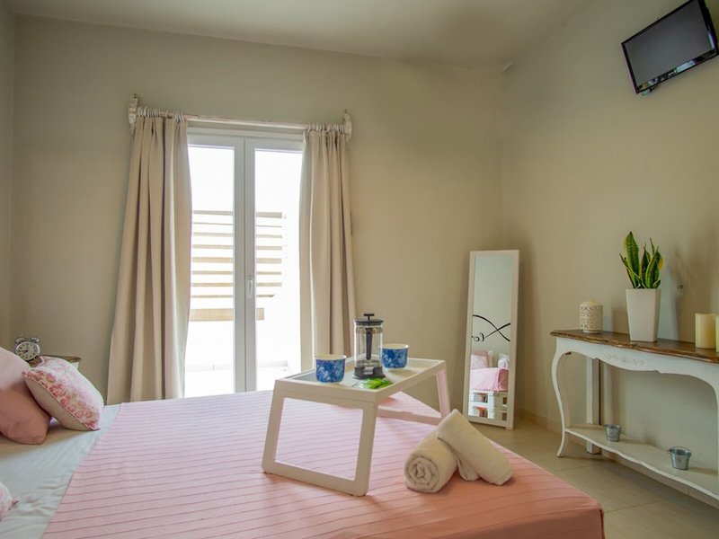 Golden Sun 32 - Room Example