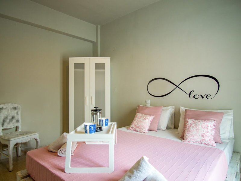 Golden Sun 33 - Room Example