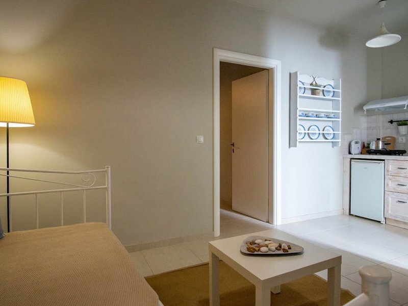 Golden Sun 38 - Room Example