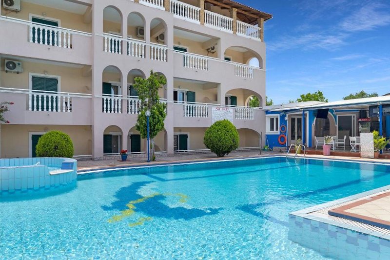 Sandy Maria Hotel 24