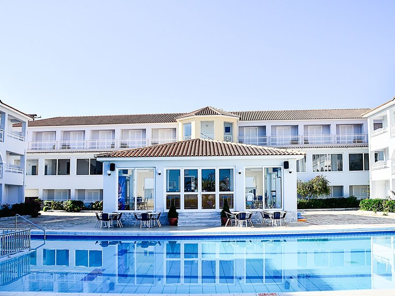 Meridien Beach Hotel 10