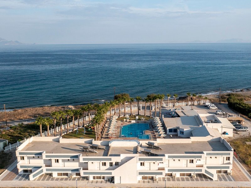 Mammis Beach Hotel 12