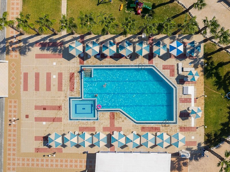 Mammis Beach Hotel 19