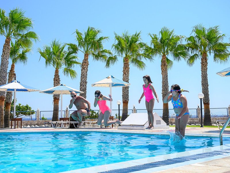 Mammis Beach Hotel 21