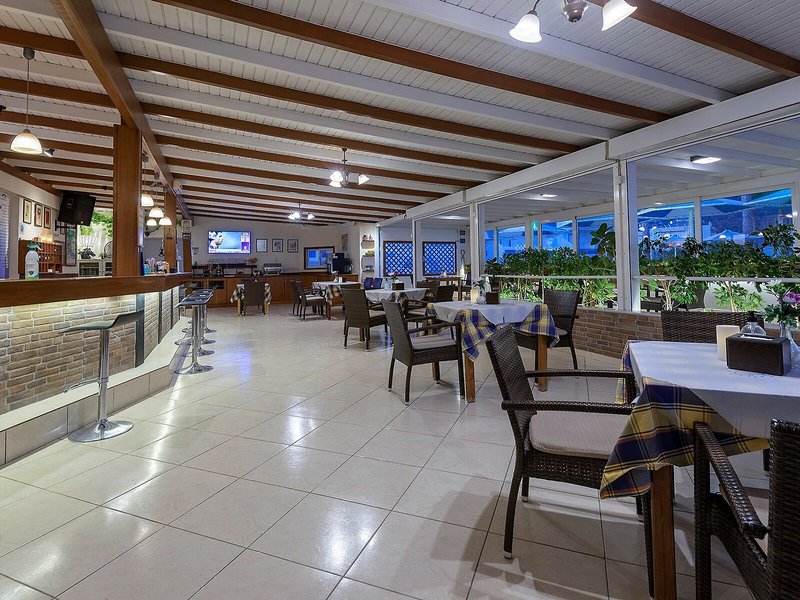 Mammis Beach Hotel 23