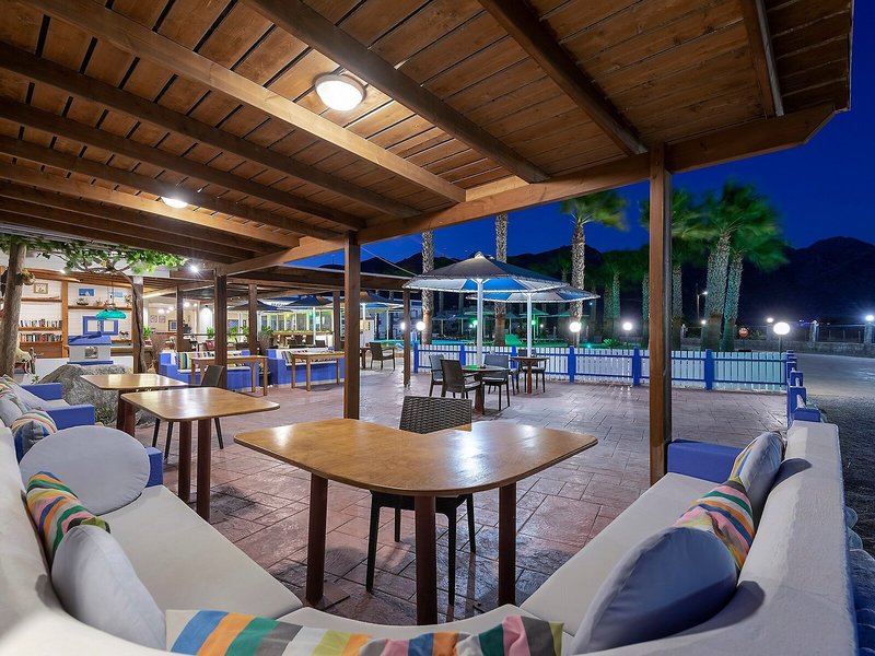 Mammis Beach Hotel 24