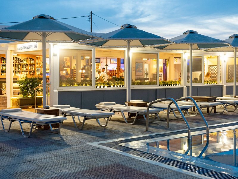 Mammis Beach Hotel 28