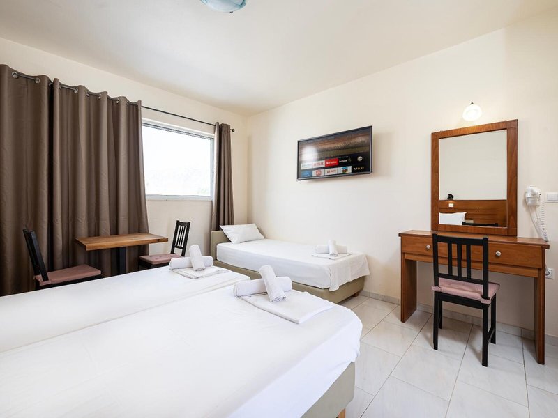 Mammis Beach Hotel 36