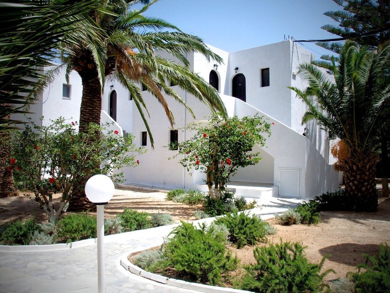 Avra Palm 18 - Exterior