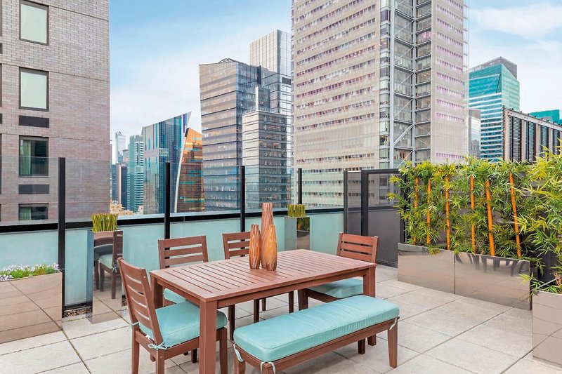 The Element New York Times Square West 1