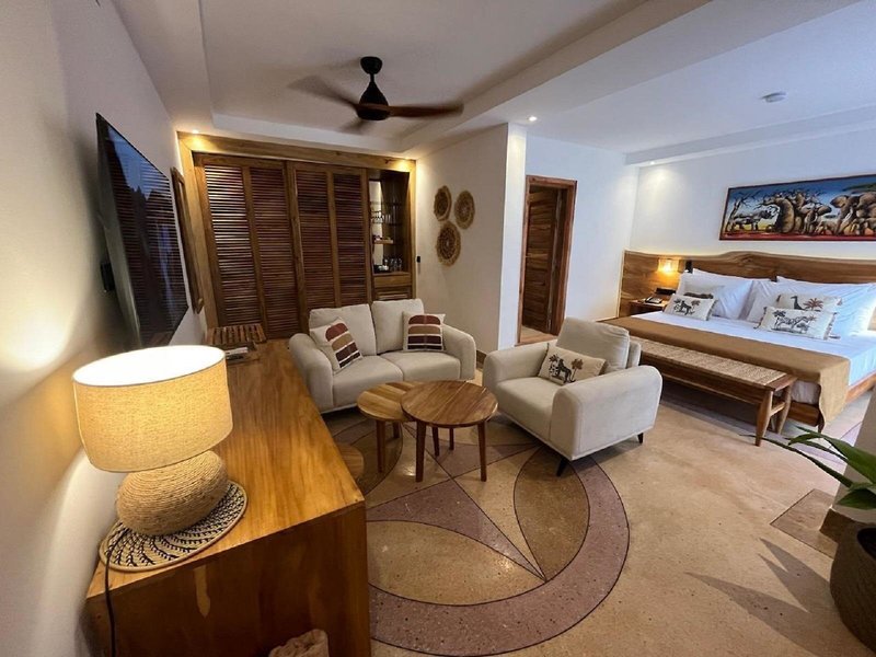 PalumboReef Beach Resort  6