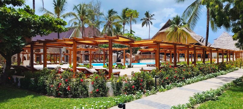 PalumboReef Beach Resort  11