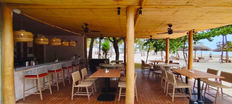 PalumboReef Beach Resort  13