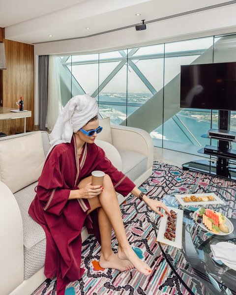 Andaz Capital Gate  49