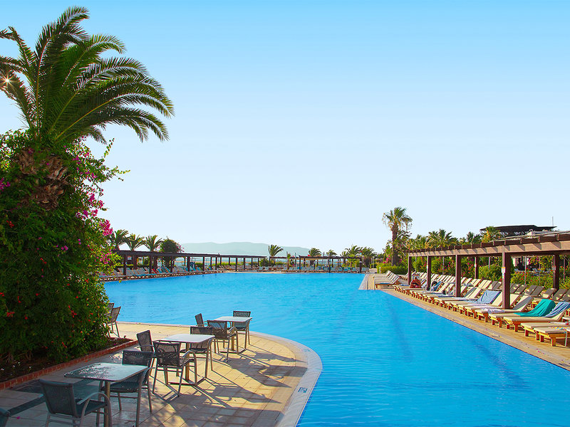 Venosa Beach Resort & Spa 4