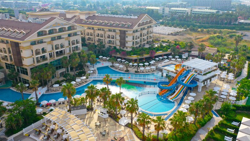 Crystal Palace Luxury Resort & Spa 5