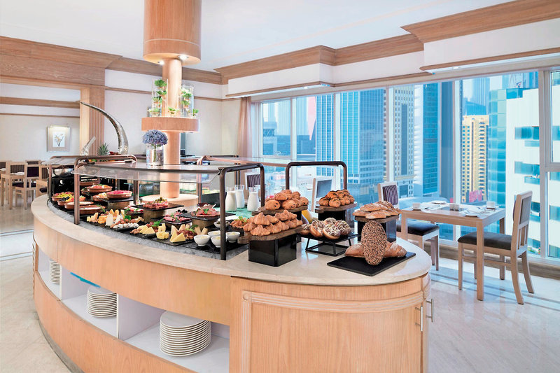 Crowne Plaza Dubai 7