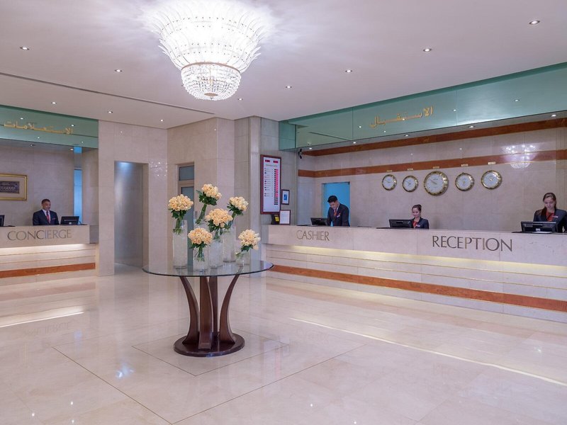 Crowne Plaza Dubai 8