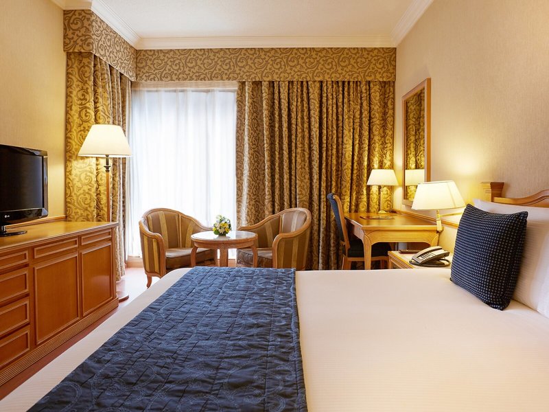 Crowne Plaza Dubai 32