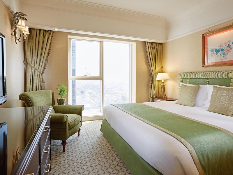 Crowne Plaza Dubai 33