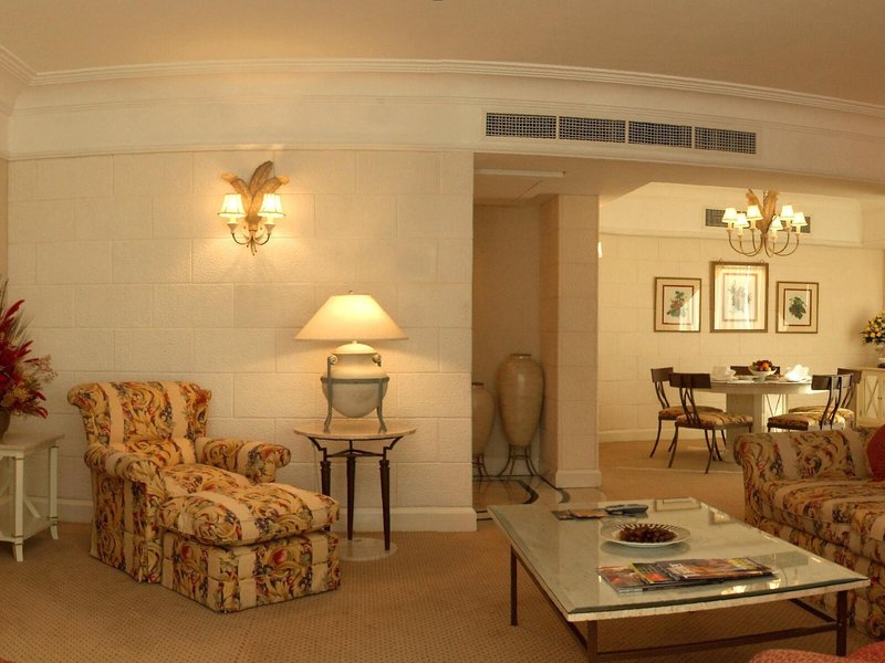 Crowne Plaza Dubai 41