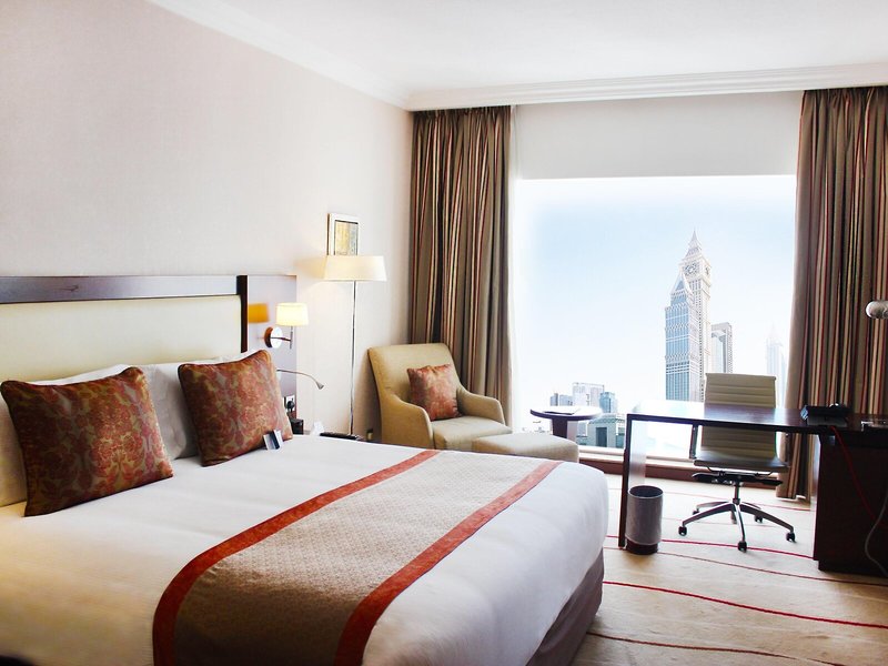 Crowne Plaza Dubai 42