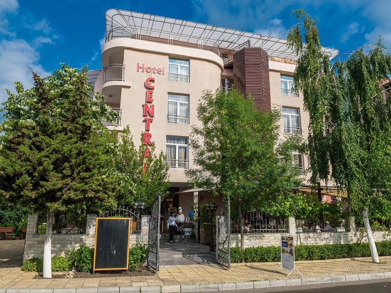 Central Hotel 2