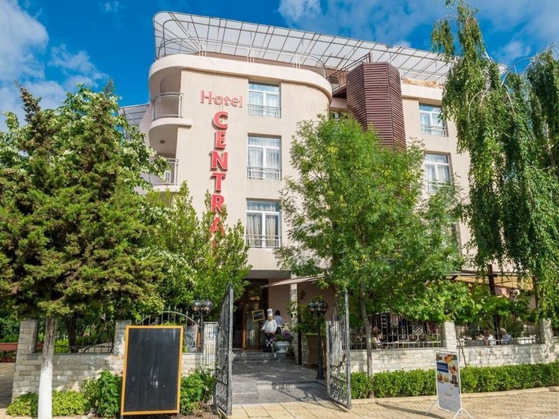 Central Hotel 3