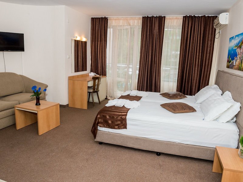 Central Hotel 37
