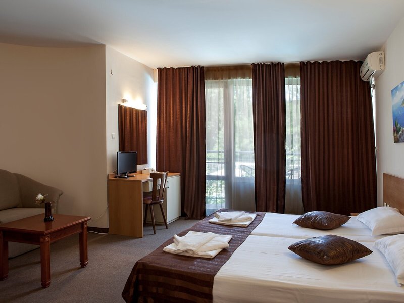 Central Hotel 38